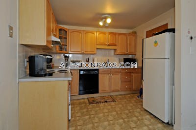 Allston 2 Beds 1 Bath Boston - $2,650