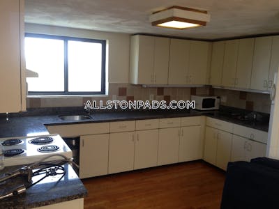 Allston 3 Beds 2 Baths Allston Boston - $4,400