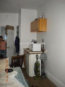 Brookline FURNISHED STUDIO BROOKLINE- BOSTON UNIVERSITY $1,995  Longwood Area - $1,995 No Fee