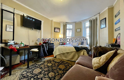 Brookline 4 Beds 2 Baths  Cleveland Circle - $5,100