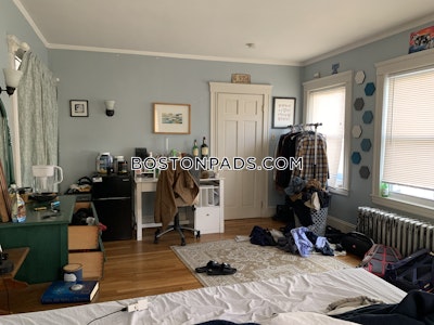 Medford 3 Bed 1 Bath MEDFORD  Tufts - $3,450