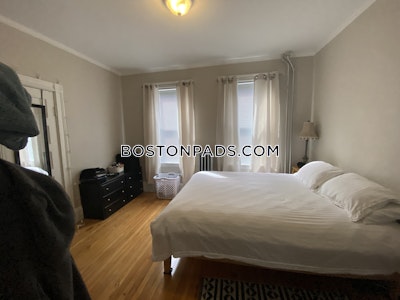 Somerville 3 Bed 1 Bath SOMERVILLE- WEST SOMERVILLE/ TEELE SQUARE $3,500  West Somerville/ Teele Square - $3,500 No Fee