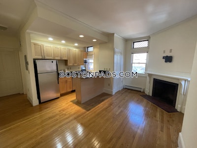 Back Bay 1 Bed Back Bay Boston - $3,400