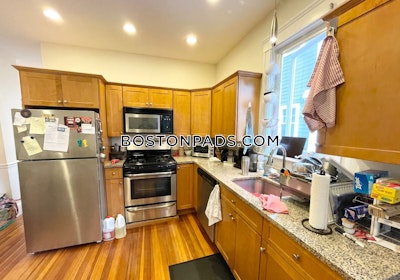 Dorchester 3 Beds 1 Bath Boston - $3,600