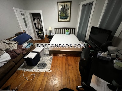 Mission Hill 3 Beds 1 Bath Boston - $4,000