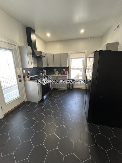 Dorchester 4 Bed 2 Bath BOSTON Boston - $4,500 50% Fee