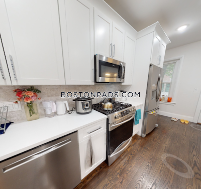 Brookline 4 Beds 2 Baths Beaconsfield  Beaconsfield - $5,000