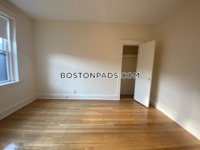 Brookline 3 Bed 1 Bath BROOKLINE- COOLIDGE CORNER $4,300  Coolidge Corner - $4,300