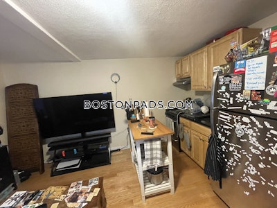 South Boston 1 Bed 1 Bath Boston - $2,250 No Fee