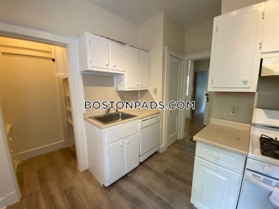 Brookline 3 Beds 1 Bath  Coolidge Corner - $4,300