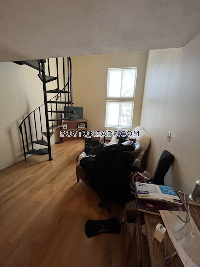 South Boston Large 1 Bed 1 Bath Loft on Dorchester St. in South Boston Boston - $2,350