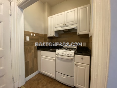 Cambridge 1 Bed 1 Bath  Harvard Square - $2,800 50% Fee