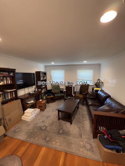 Newton 2 Bed 1 Bath NEWTON  Waban - $2,800