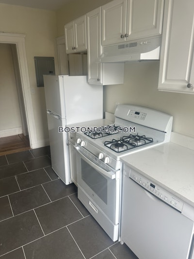 Brookline 1 Bed 1 Bath BROOKLINE- COOLIDGE CORNER $2,500  Coolidge Corner - $2,600