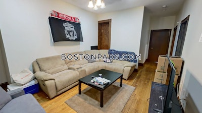 Brookline 3 Bed 2 Bath BROOKLINE- BOSTON UNIVERSITY $3,950  Boston University - $4,100