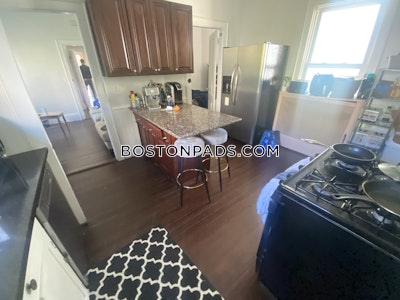 Somerville 5 Beds 1 Bath  Tufts - $6,250