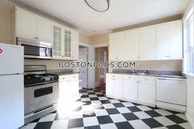 Mission Hill large 4br just painted spacious eat-in-kitchen granite countertops Boston - $6,300