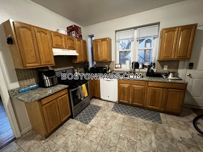 Mission Hill 4 Beds 1 Bath Boston - $5,400