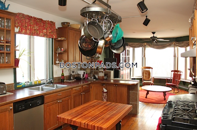 Mission Hill 7 Beds 2 Baths Boston - $7,875