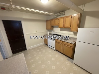 Somerville Apartment for rent 2 Bedrooms 1 Bath  East Somerville - $2,600