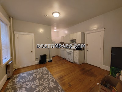 Fenway/kenmore Apartment for rent 3 Bedrooms 1 Bath Boston - $4,800