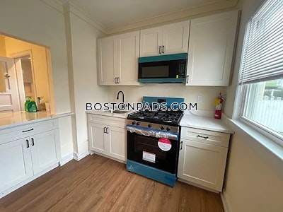 Wareham Apartment for rent 2 Bedrooms 1.5 Baths - $2,800 No Fee