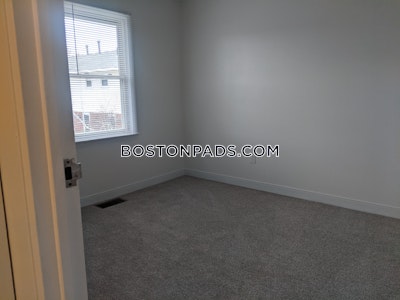 Roslindale Apartment for rent 3 Bedrooms 1 Bath Boston - $2,891