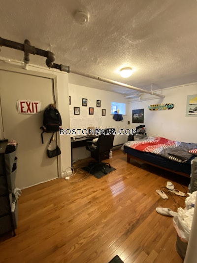 Brookline 3 Beds 1 Bath  North Brookline - $3,900