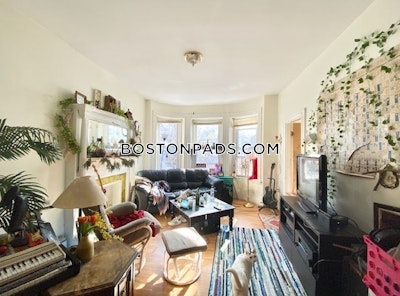 Fort Hill Apartment for rent 4 Bedrooms 2 Baths Boston - $4,400