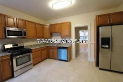 Brookline Apartment for rent 3 Bedrooms 1 Bath  Boston University - $4,750 No Fee