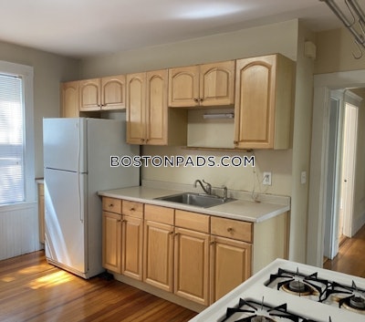 Medford Apartment for rent 2 Bedrooms 1 Bath  Tufts - $2,400